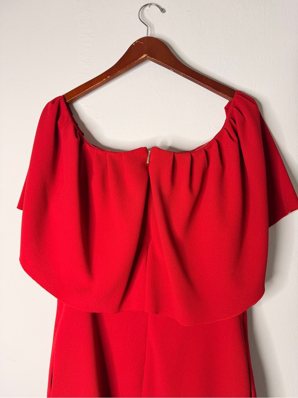 Trina Turk Zeal Off Shoulder Ruffle Mini Dress Ruby Rose Size 4 With Pockets - Picture 9 of 13